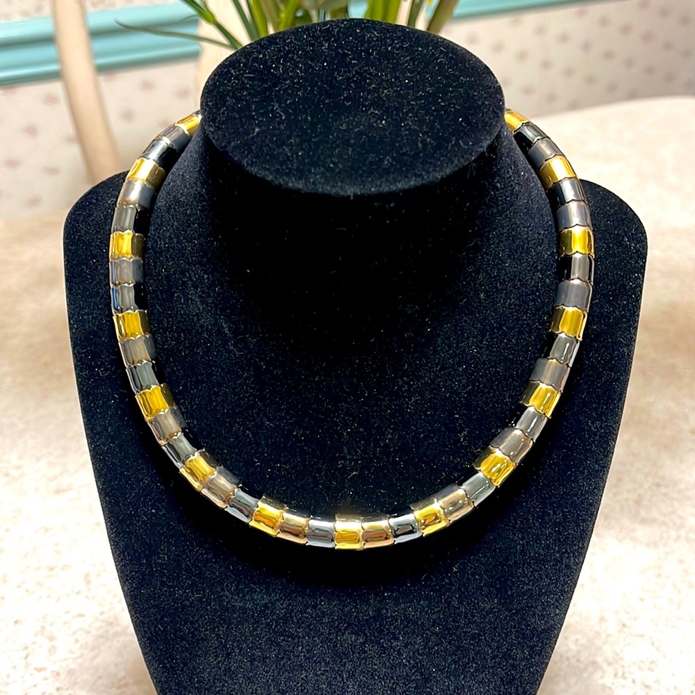 VINTAGE TRI COLOR GOLD BRONZE & GUNMETAL BENDABLE CHOKER